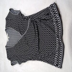 Max Studio dressy top L NWOT